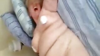 ہلکے بالوں والے بڑے  ...